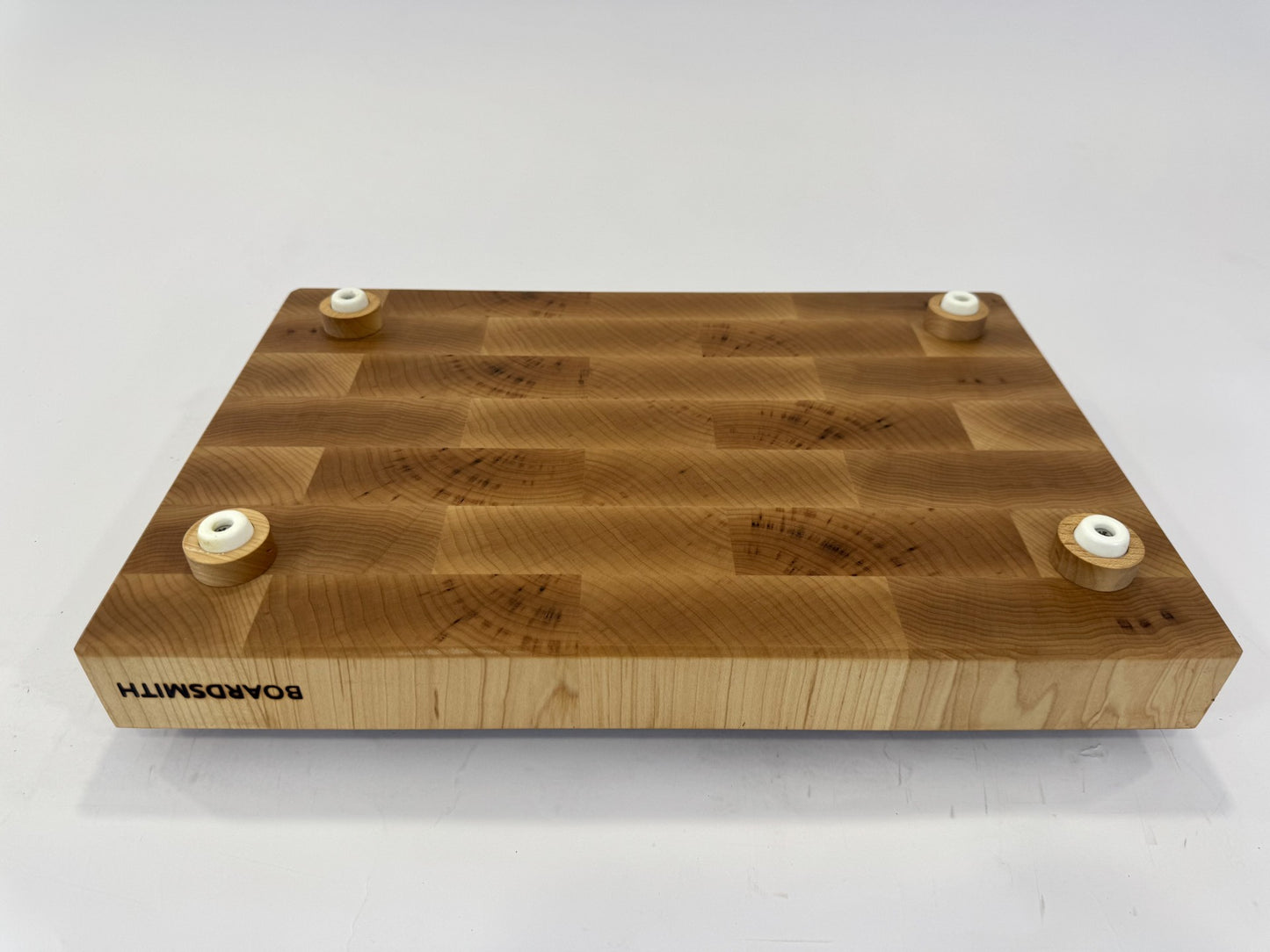107 Maple 18 x 12 x 2 with Feet