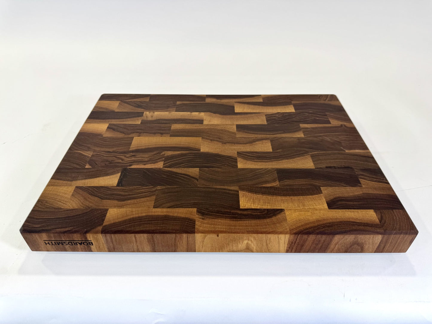 1221 Walnut 22" x 16" x 2"