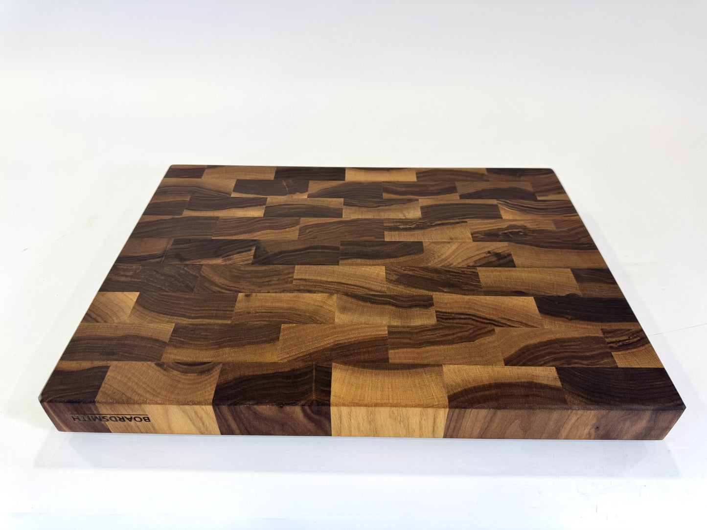 1223 Walnut 22" x 16" x 2"