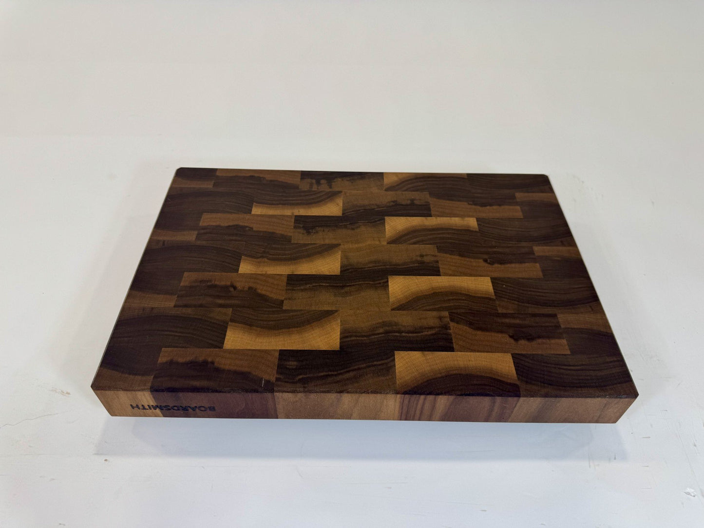 221-1 Walnut 18 x 12 x 2 with Juice Groove One-Off