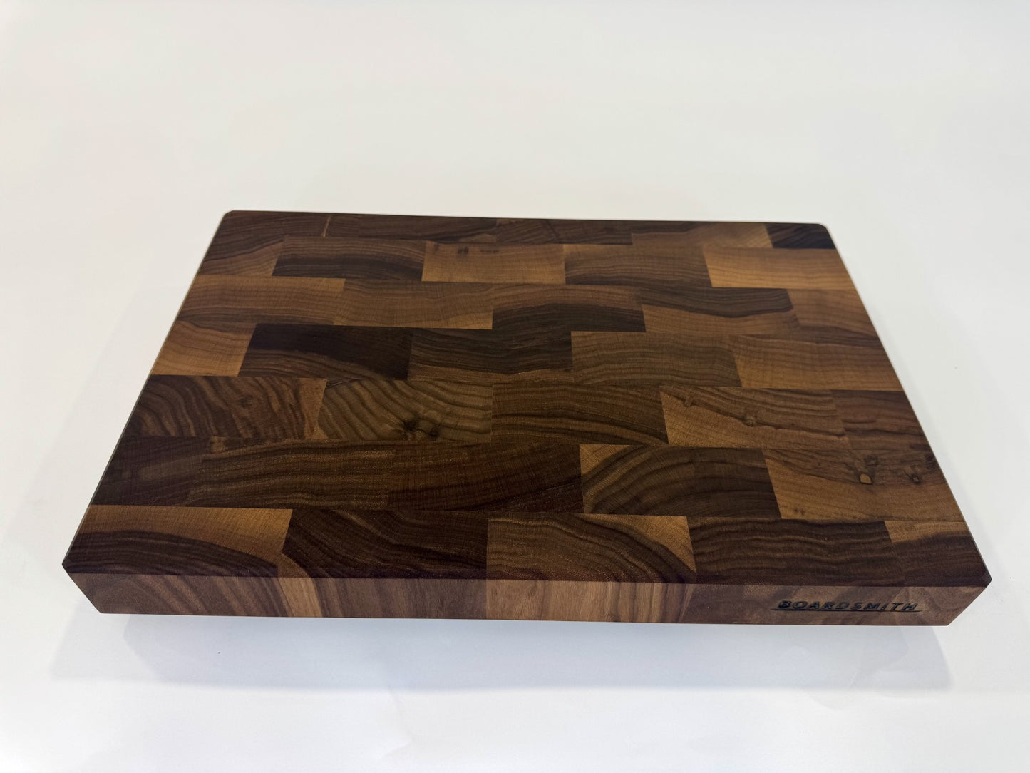 290 Walnut 18" x 12" x 2"