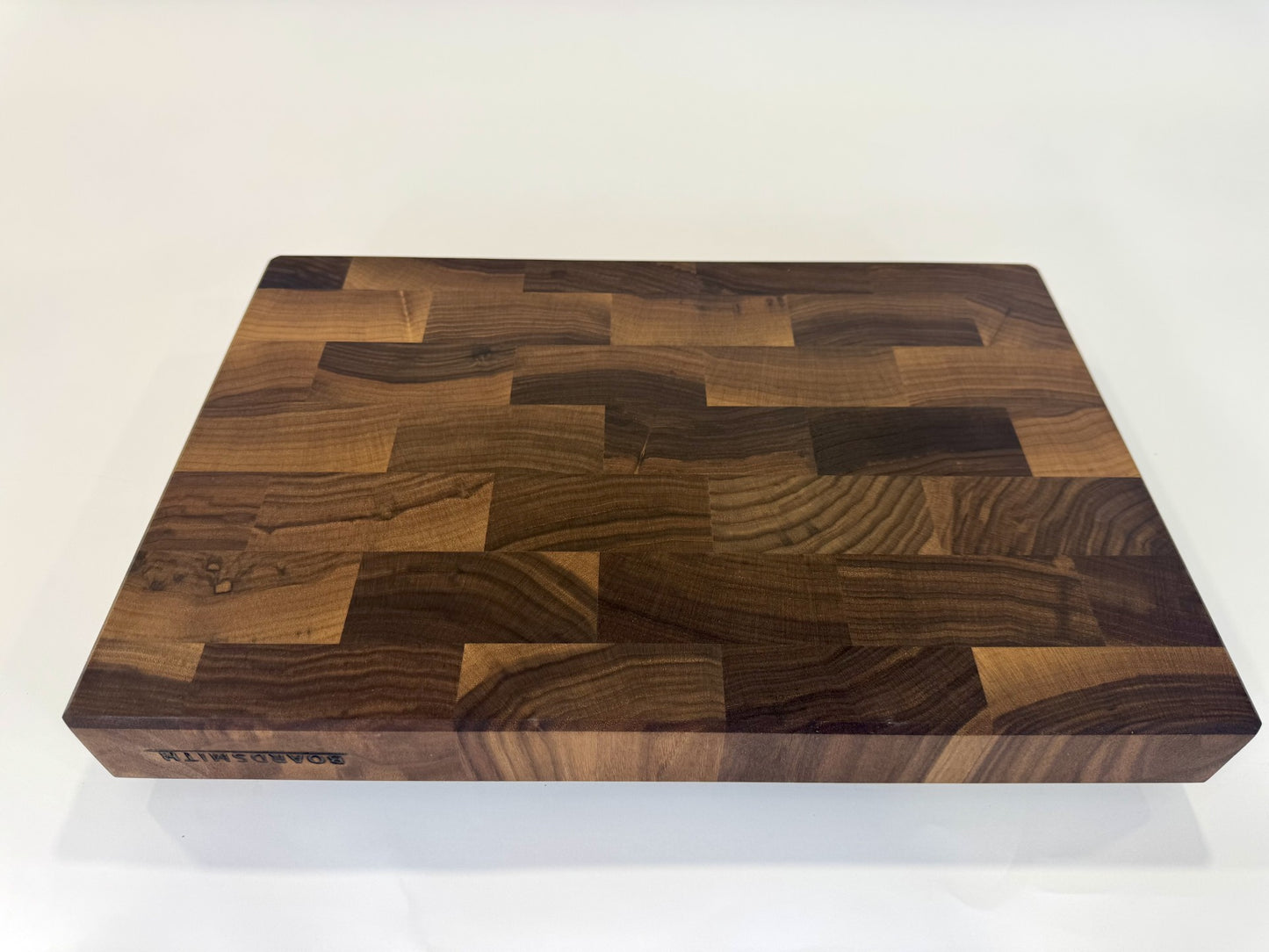 290 Walnut 18" x 12" x 2"