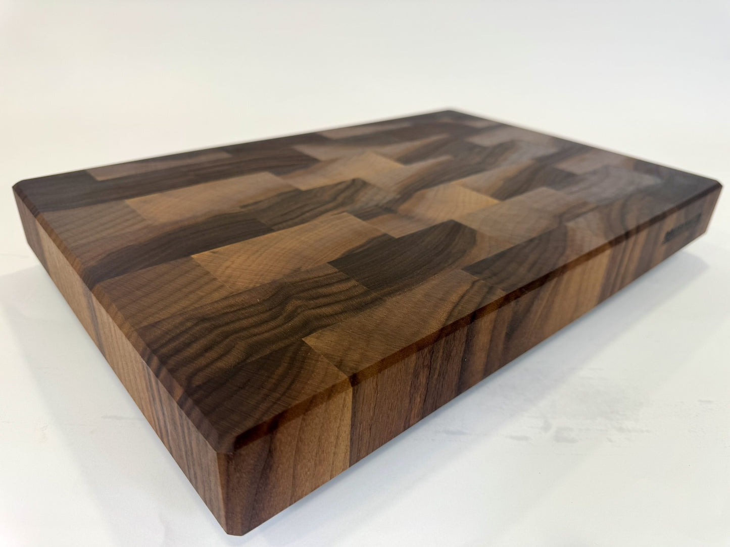 292 Walnut 18" x 12" x 2"