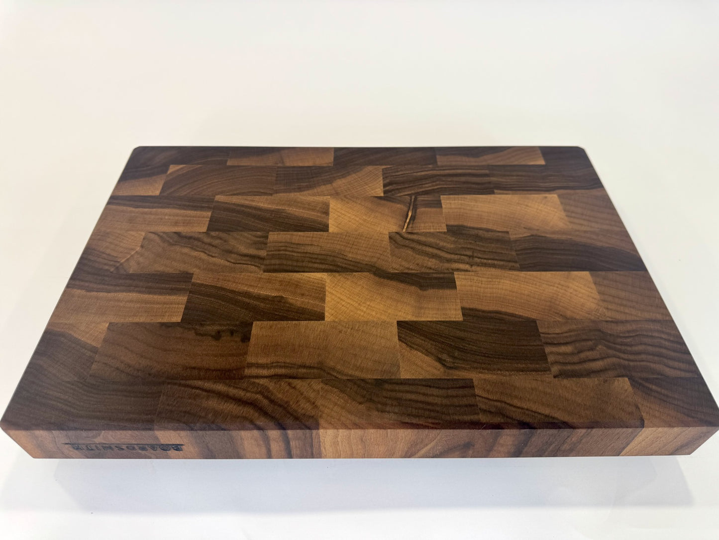292 Walnut 18" x 12" x 2"
