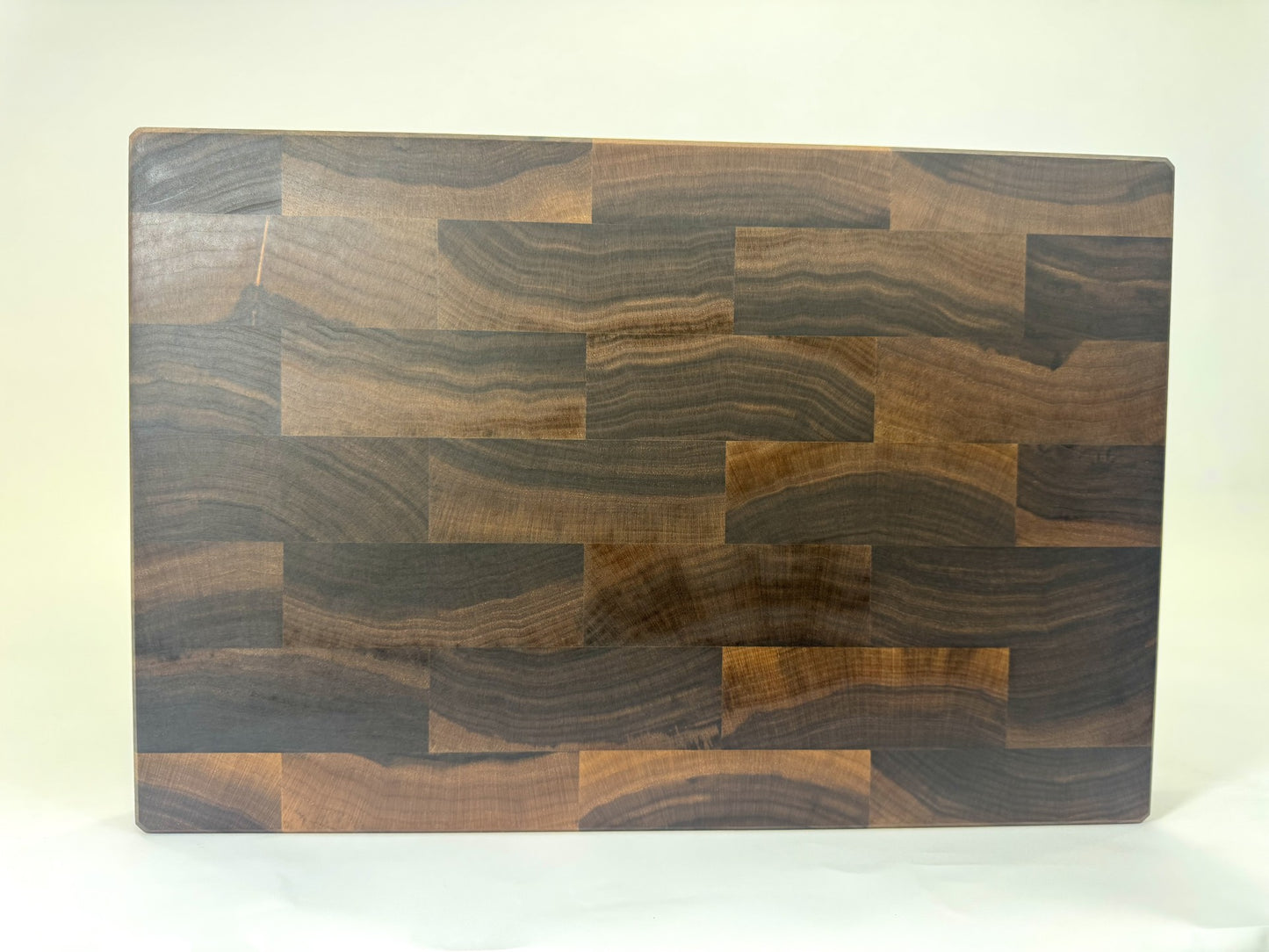 314 Walnut 18" x 12" x 2"