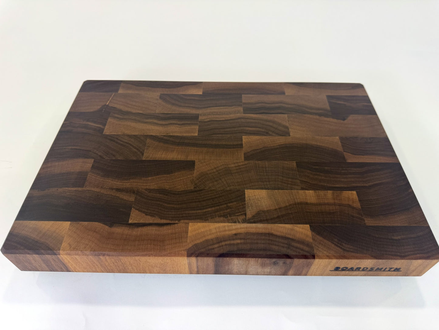 314 Walnut 18" x 12" x 2"