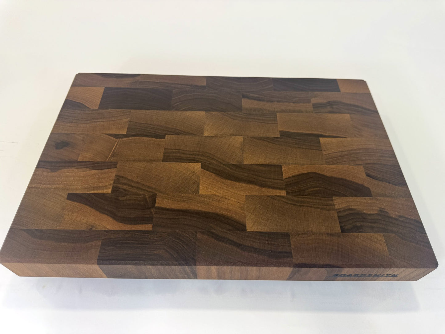 332 Walnut 18" x 12" x 2"