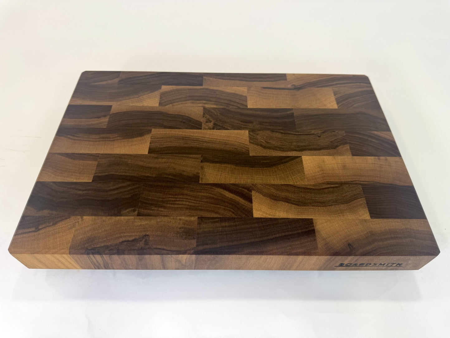 334 Walnut 18" x 12" x 2"