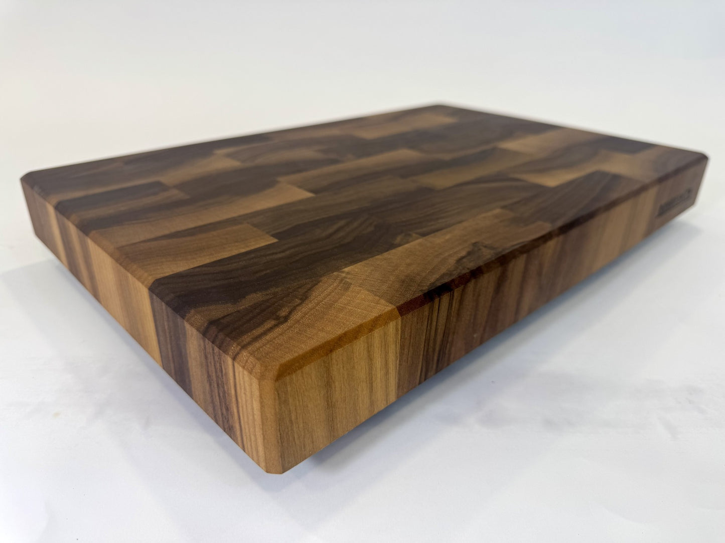 334 Walnut 18" x 12" x 2"