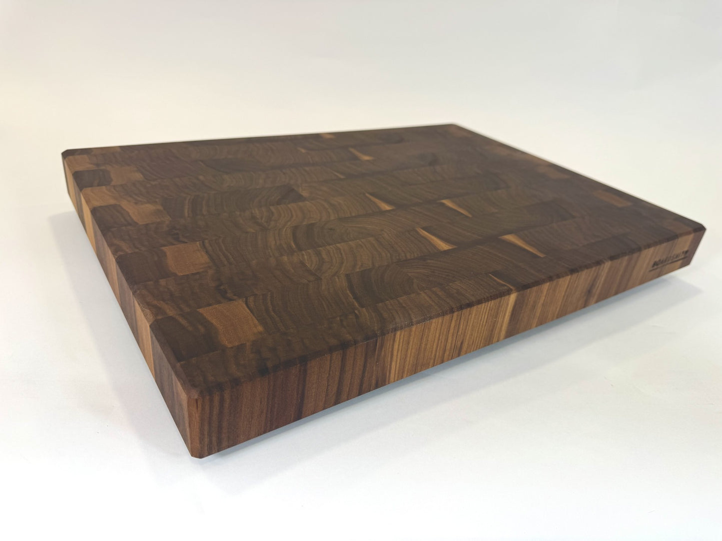370 Walnut 22" x 16" x 2"