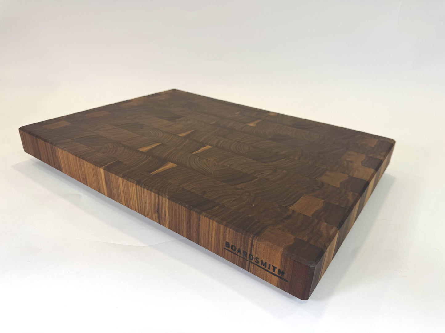 370 Walnut 22" x 16" x 2"