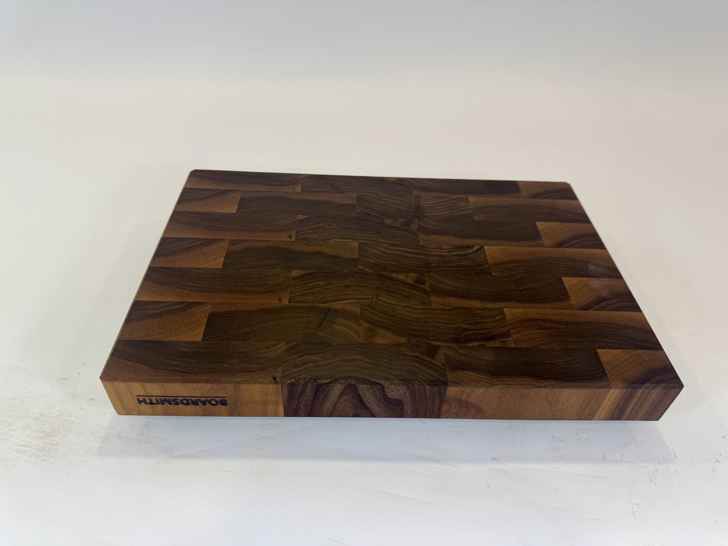 382-1 Walnut 18 x 12 x 2
