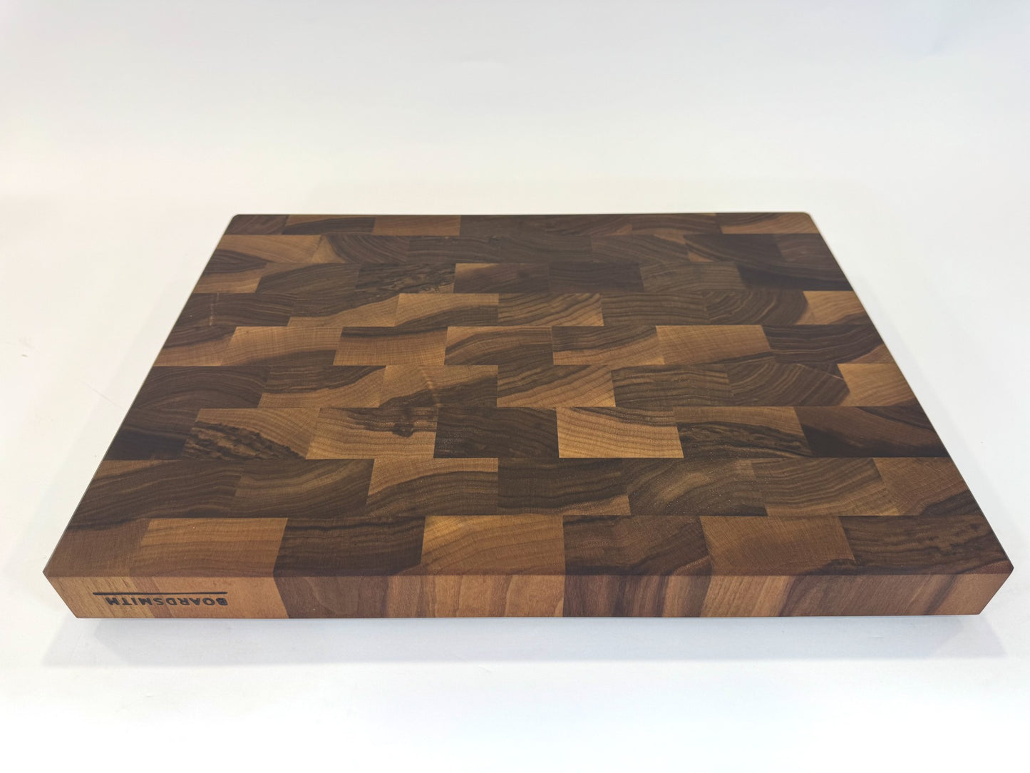 382 Walnut 22" x 16" x 2"