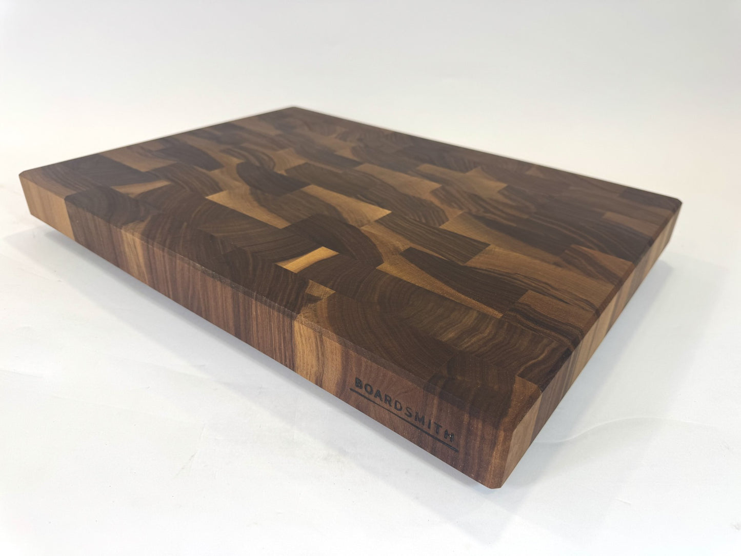 392 Walnut 22" x 16" x 2"