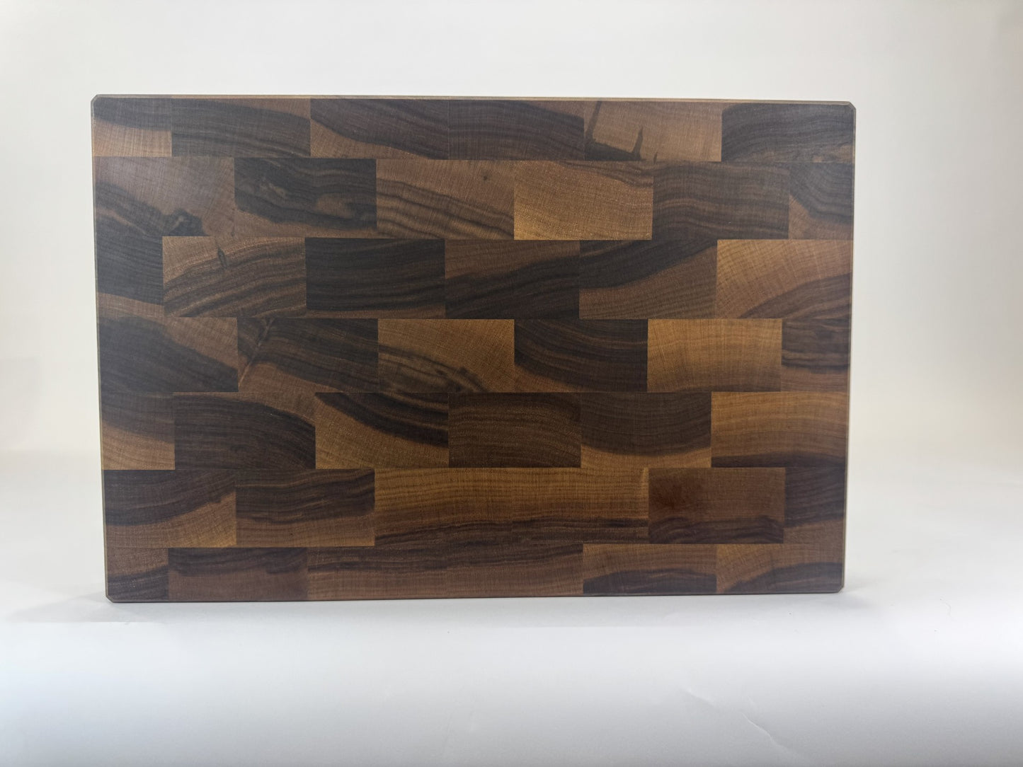 422 Walnut 18" x 12" x 2"