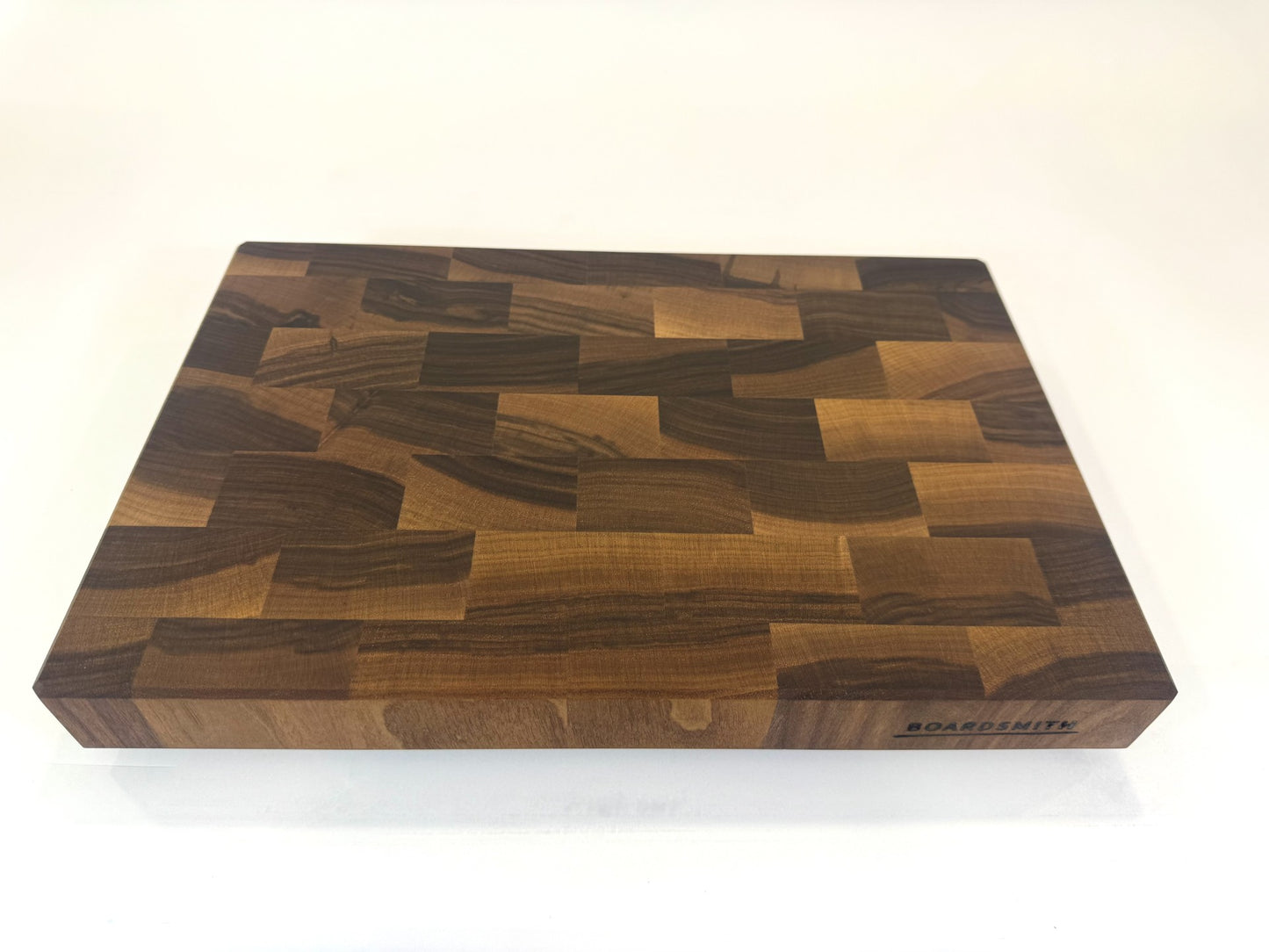 422 Walnut 18" x 12" x 2"