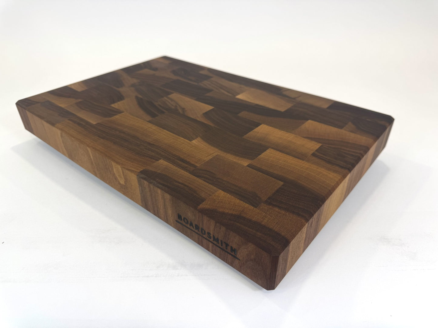 422 Walnut 18" x 12" x 2"