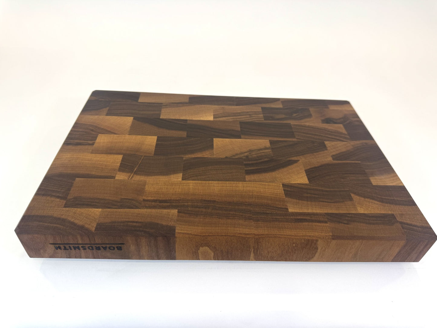 422 Walnut 18" x 12" x 2"