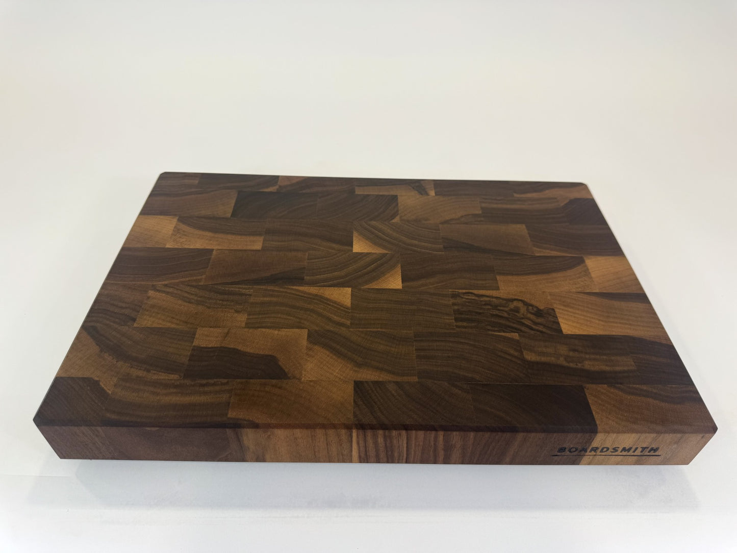 426 Walnut 18" x 12" x 2"