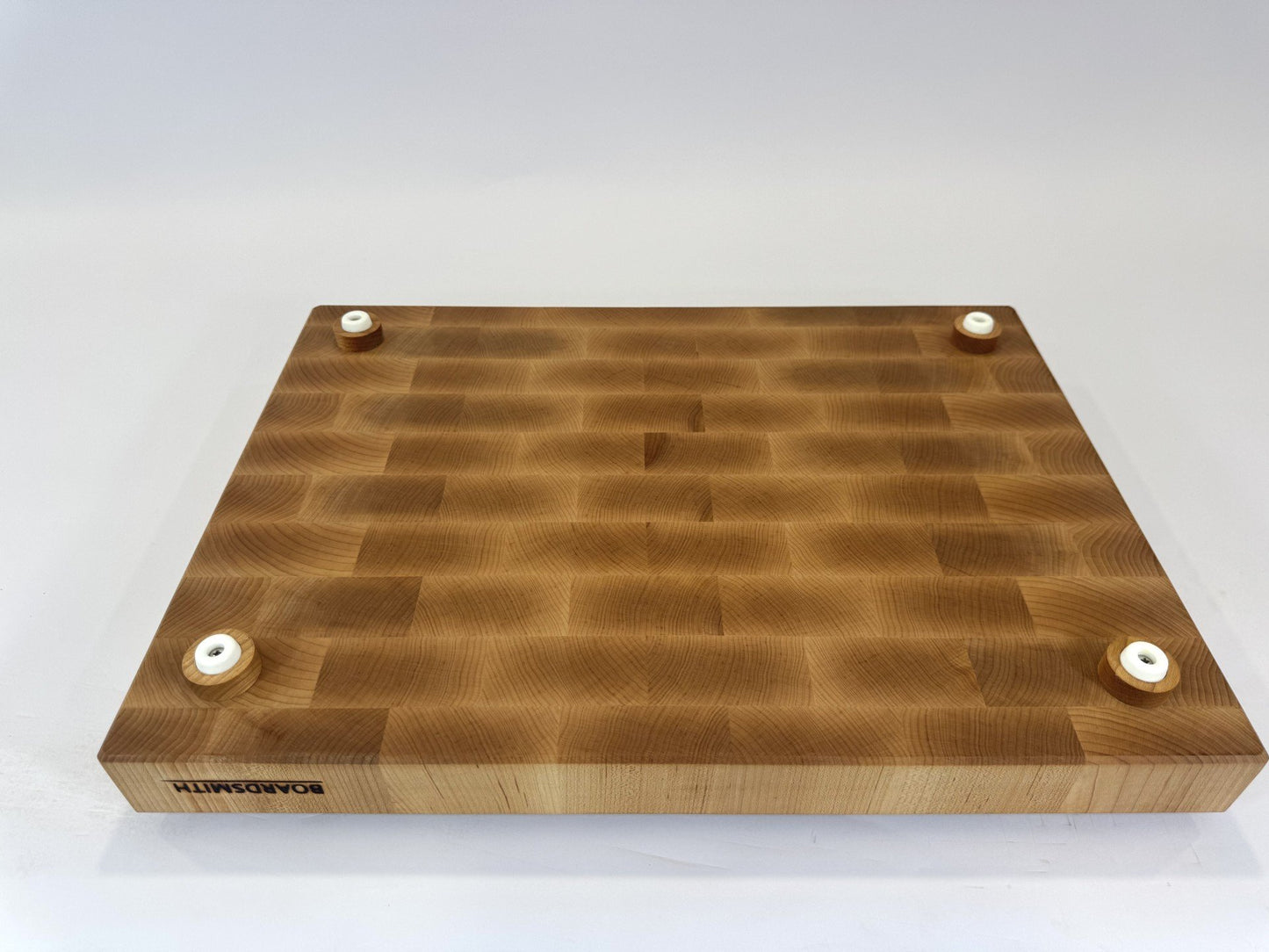 426 Maple 22 x 16 x 2 with Feet