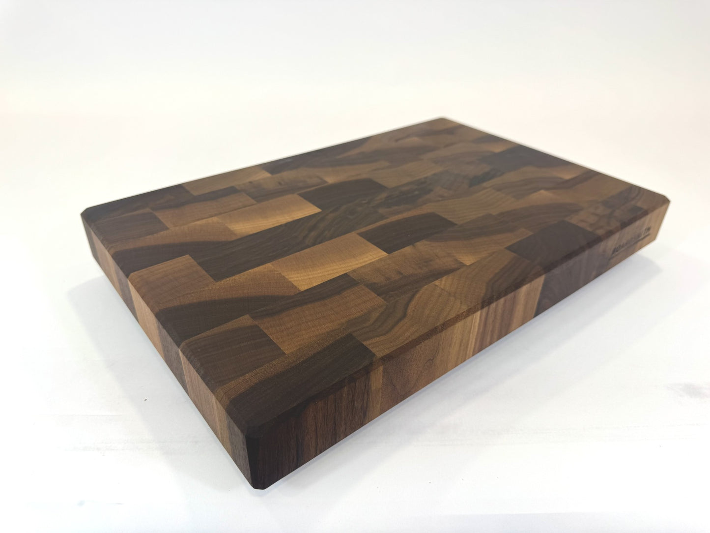 434 Walnut 18" x 12" x 2"