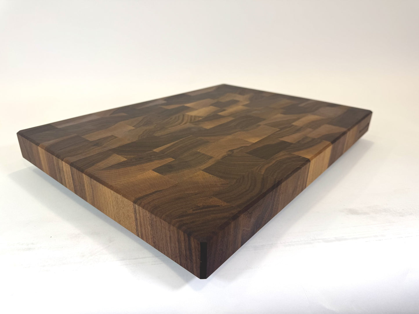 441 Walnut 22" x 16" x 2"