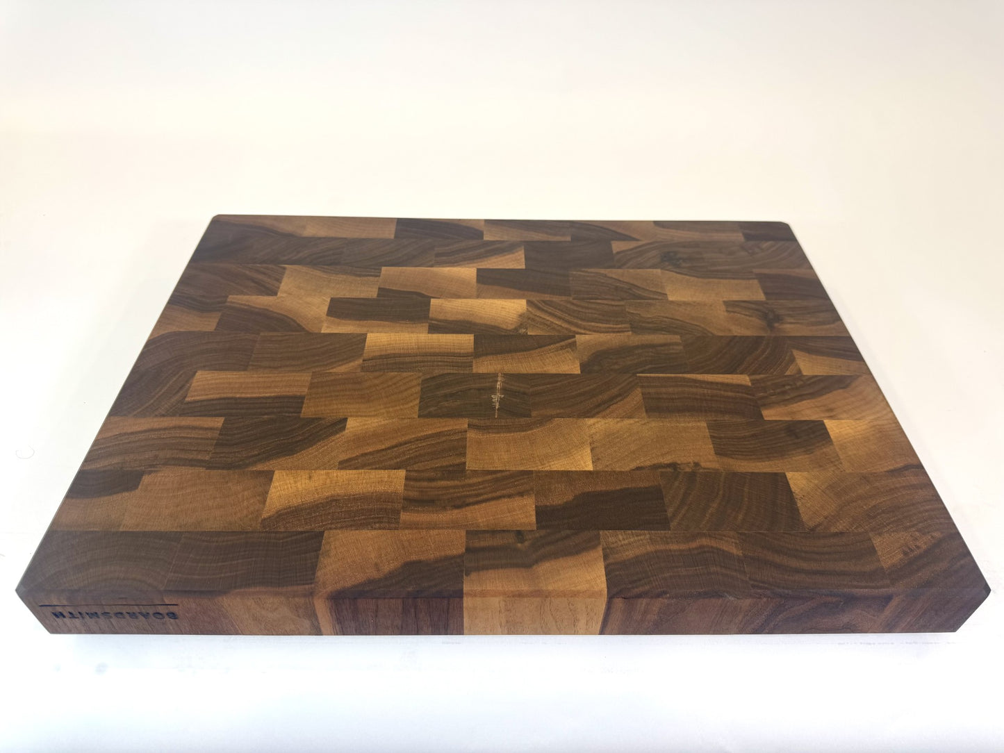 441 Walnut 22" x 16" x 2"