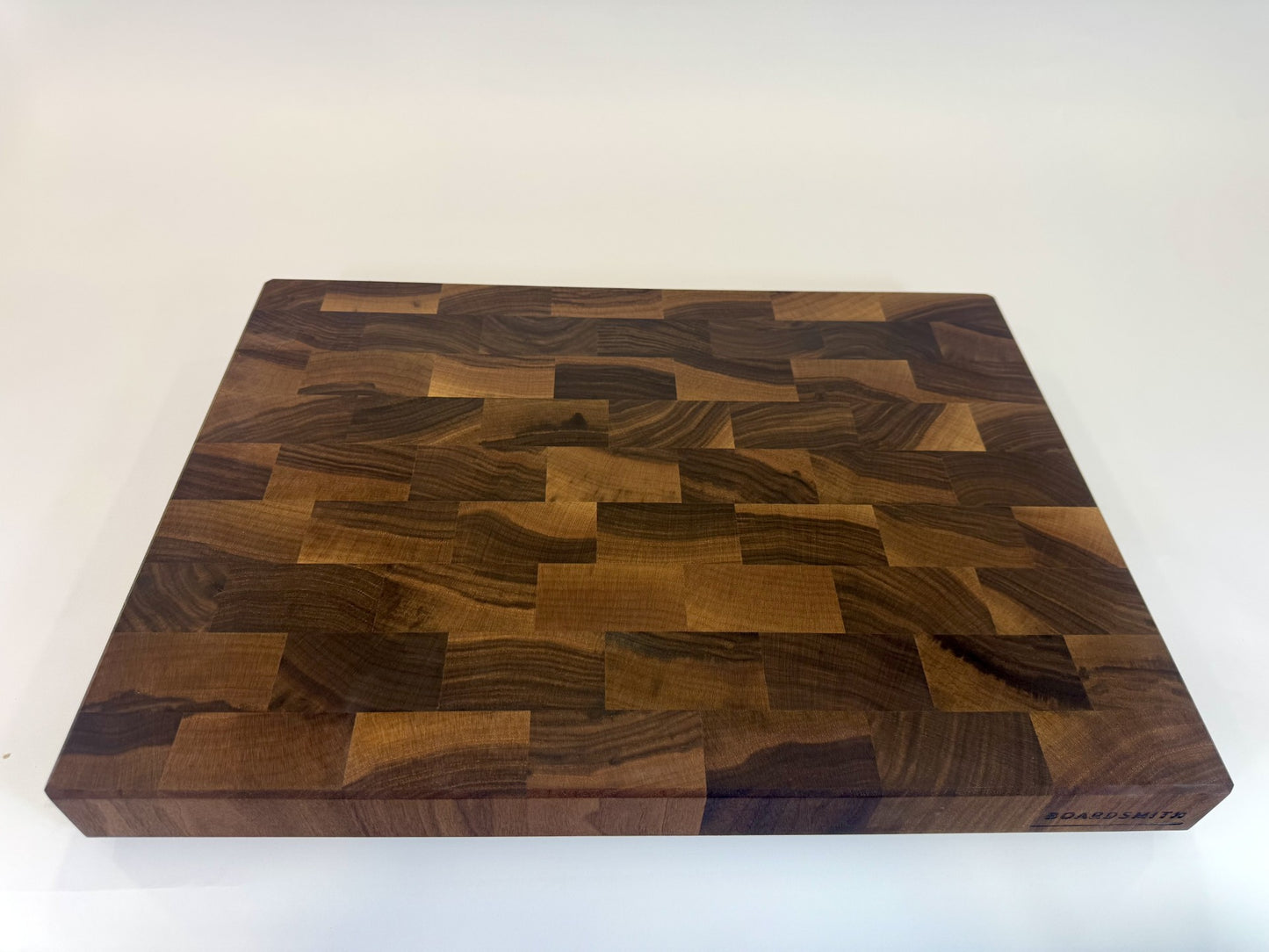 457 Walnut 22" x 16" x 2"