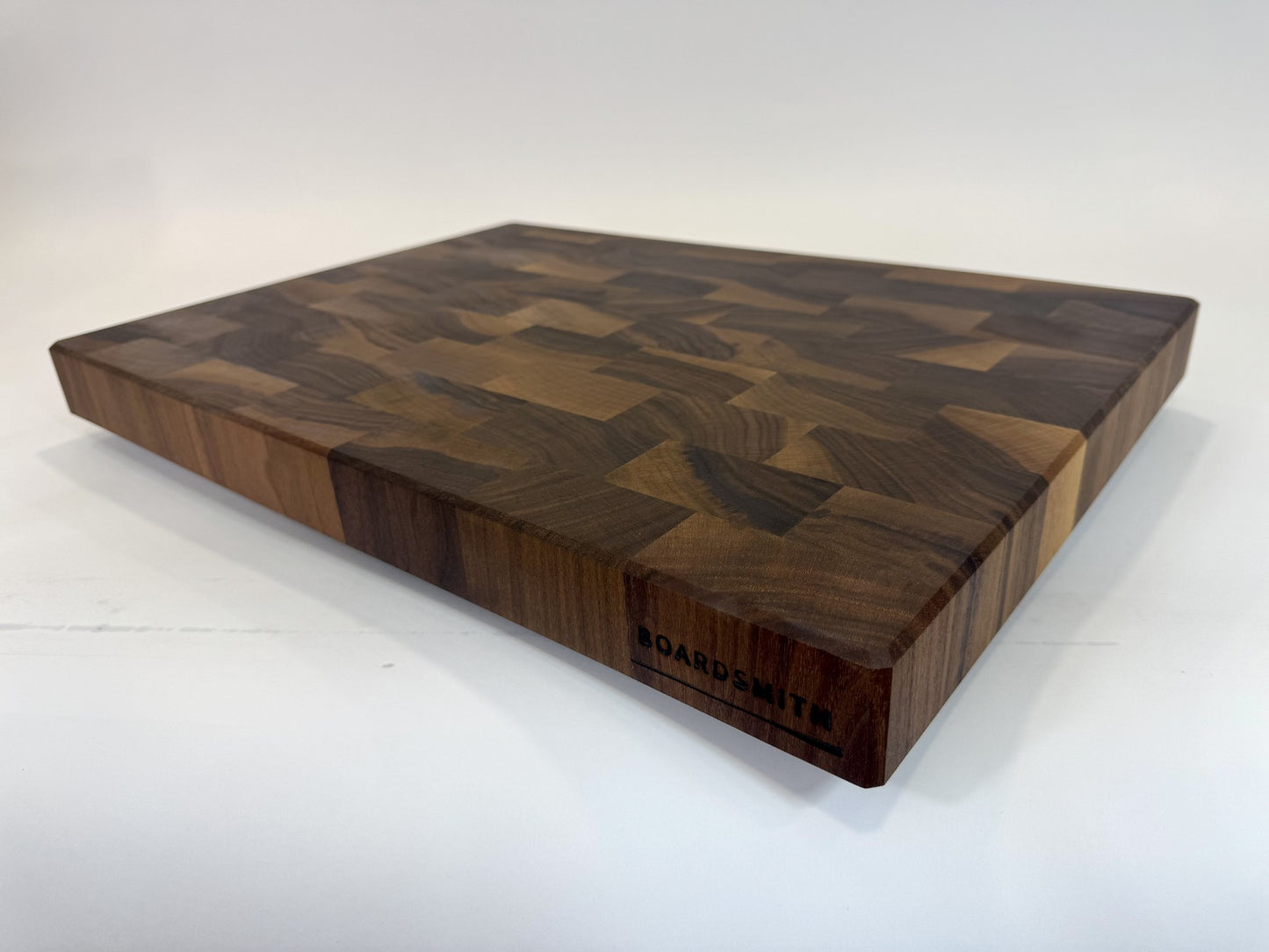 457 Walnut 22" x 16" x 2"