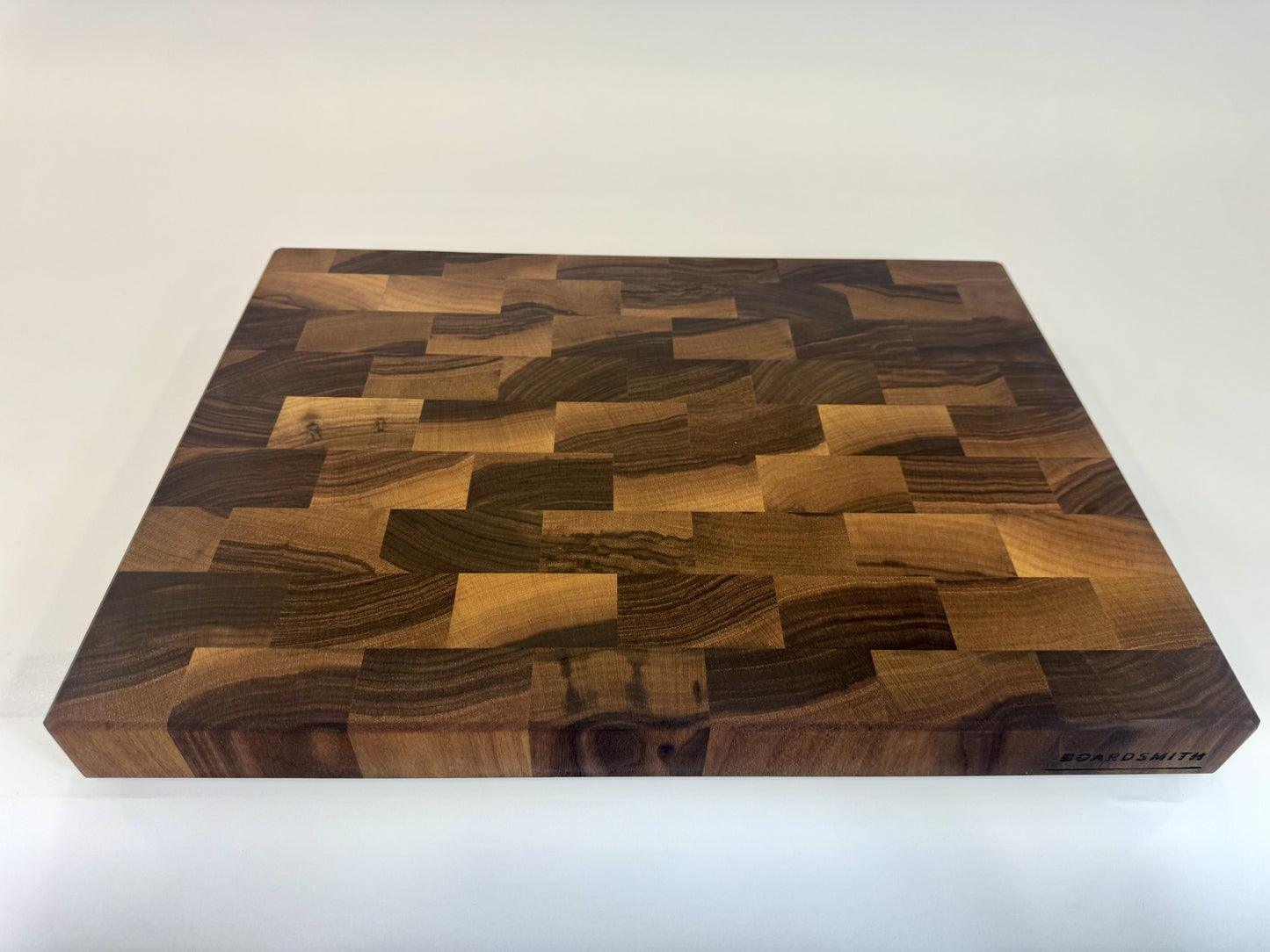 459 Walnut 22" x 16" x 2"