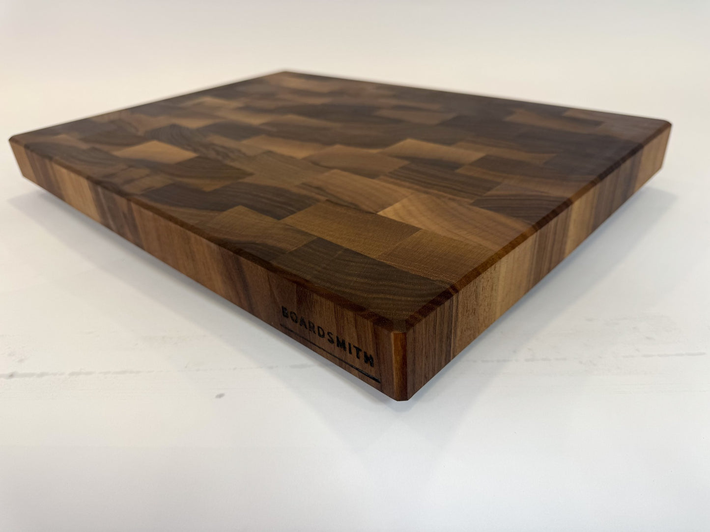 459 Walnut 22" x 16" x 2"