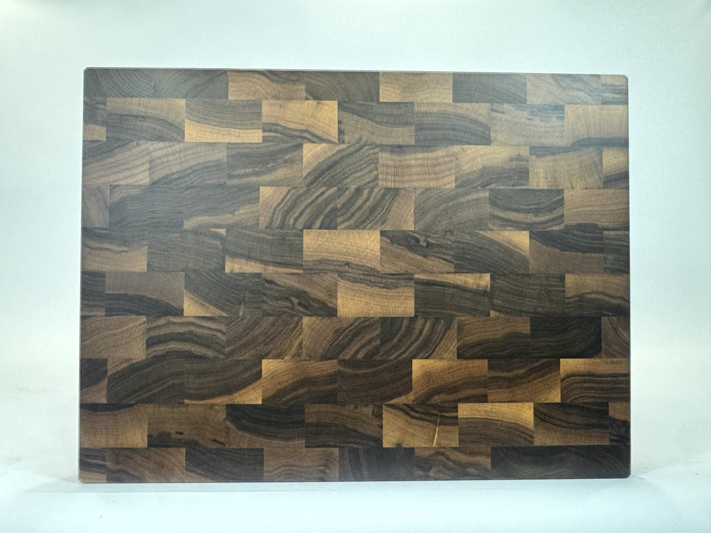 469 Walnut 24" x 18" x 2"