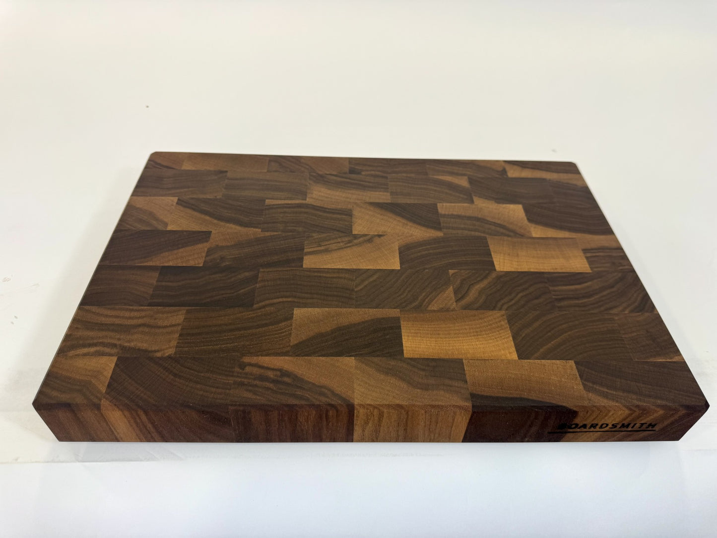 478 Walnut 18" x 12" x 2"