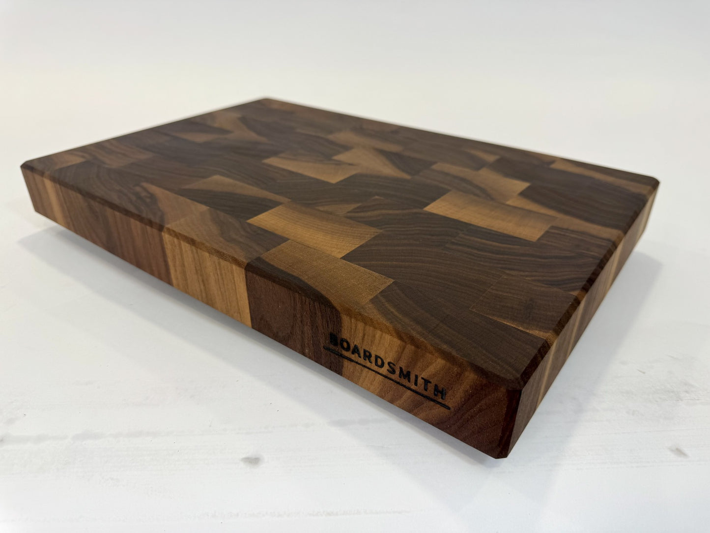 478 Walnut 18" x 12" x 2"