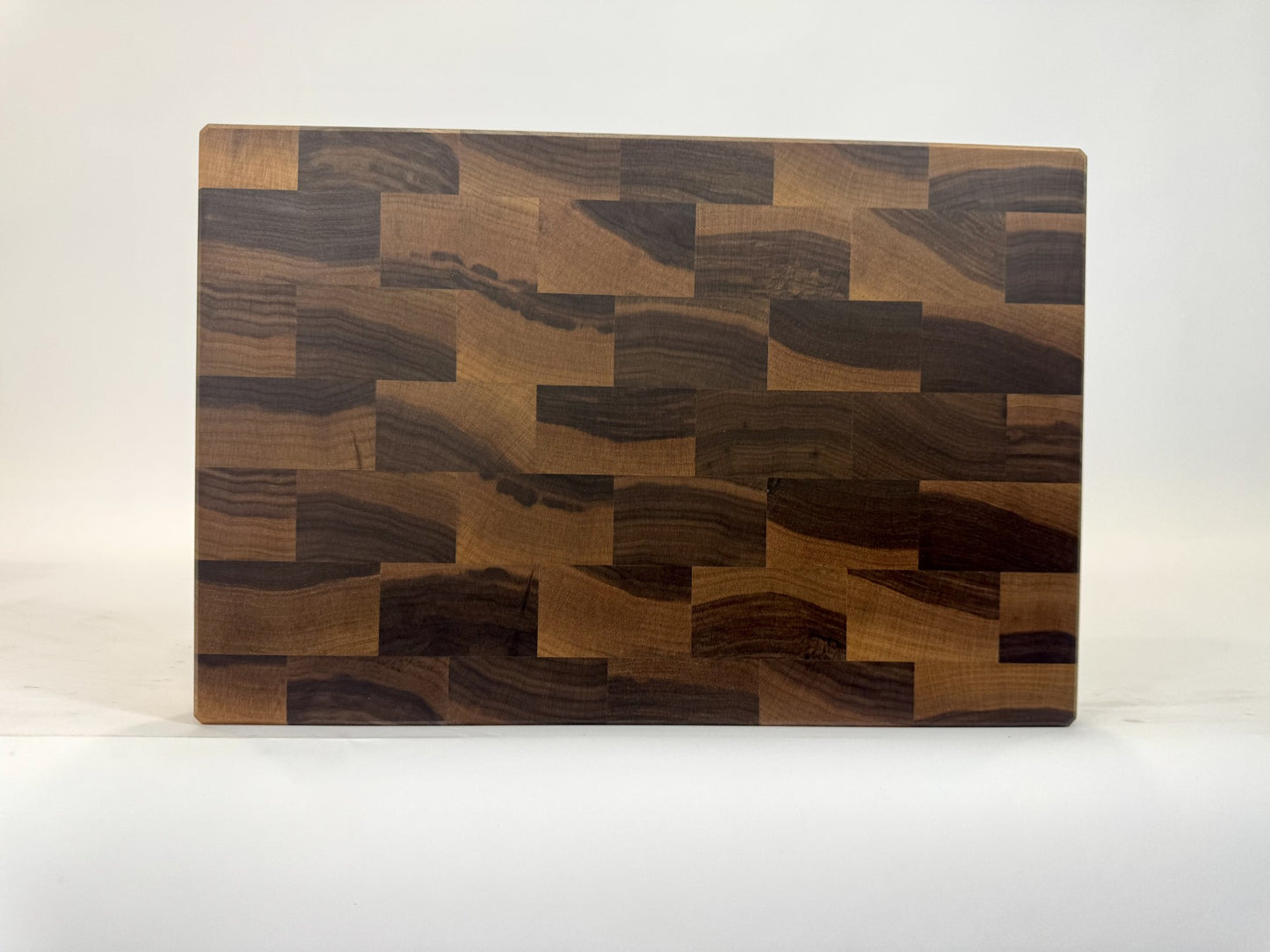 491 Walnut 18" x 12" x 2"