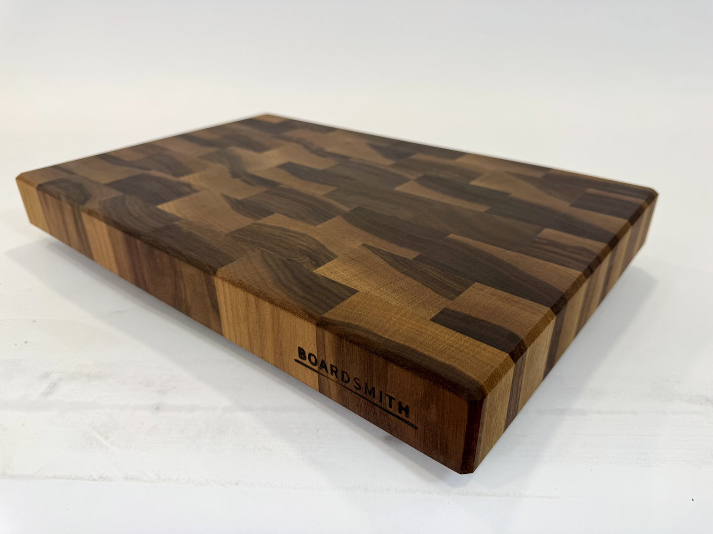 491 Walnut 18" x 12" x 2"