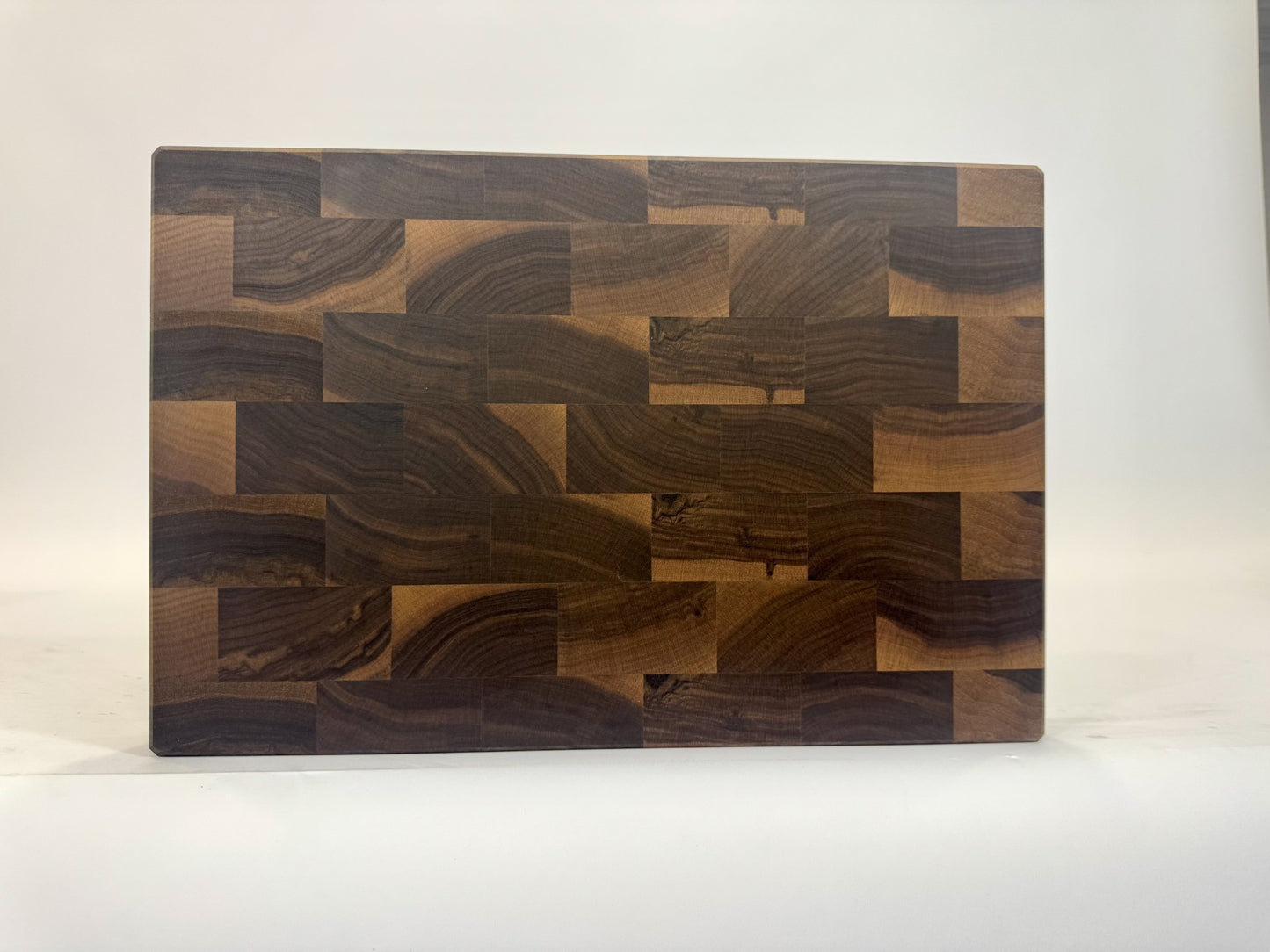 495 Walnut 18" x 12" x 2"