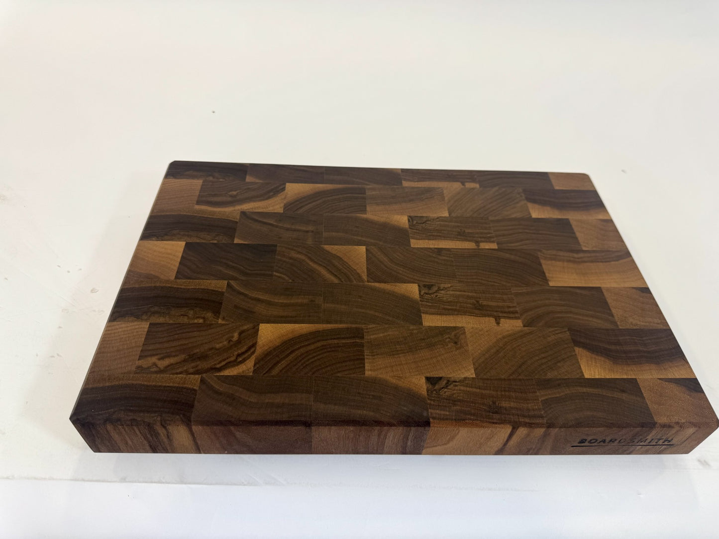 495 Walnut 18" x 12" x 2"