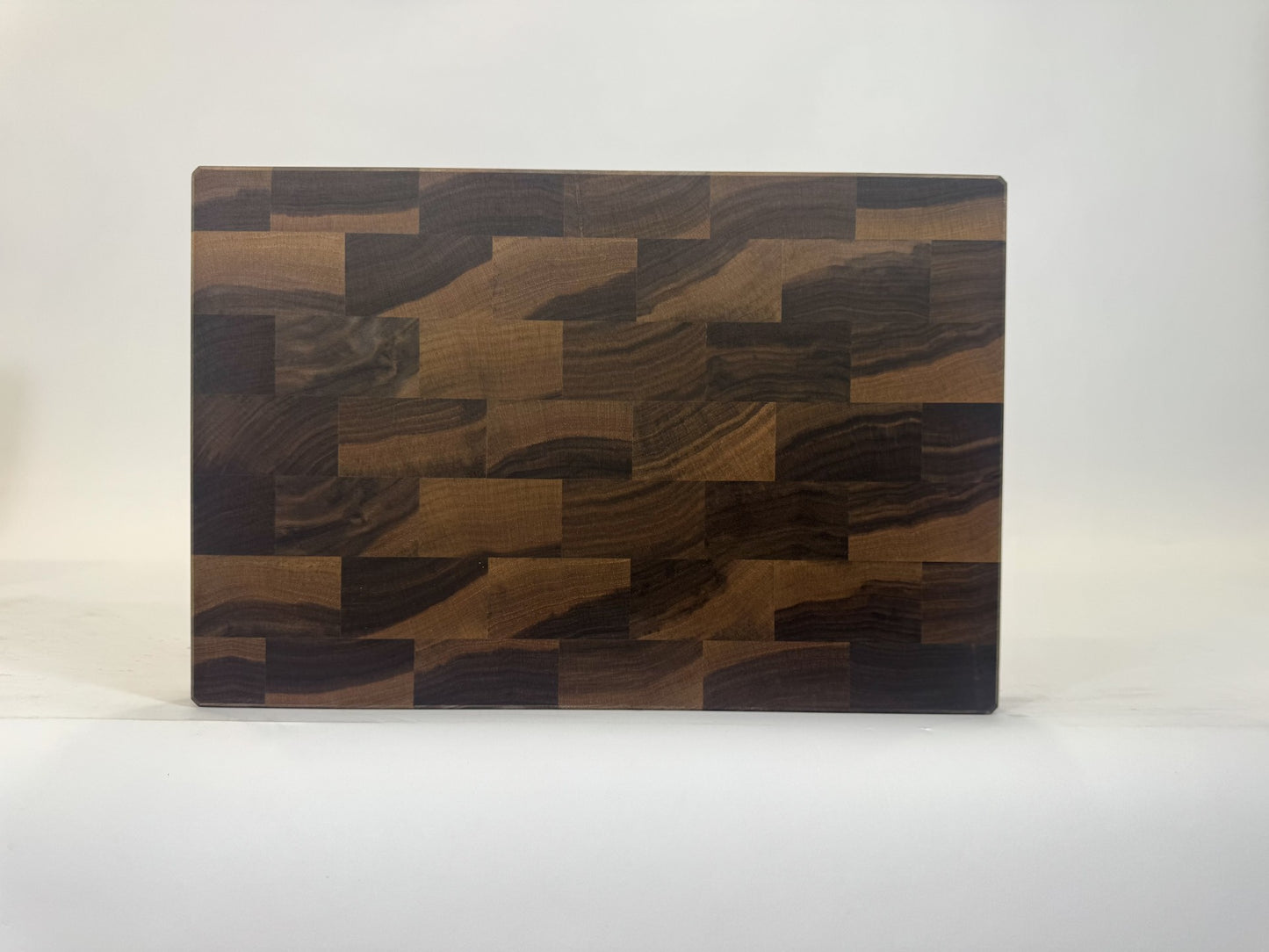 496 Walnut 18" x 12" x 2"