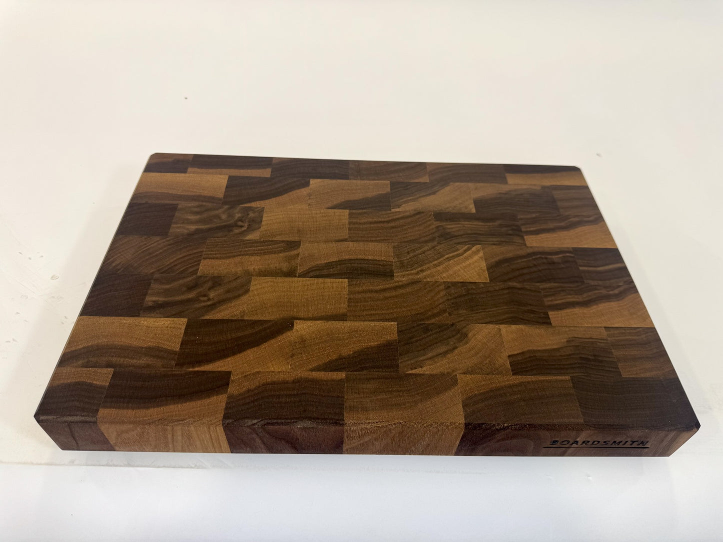 496 Walnut 18" x 12" x 2"