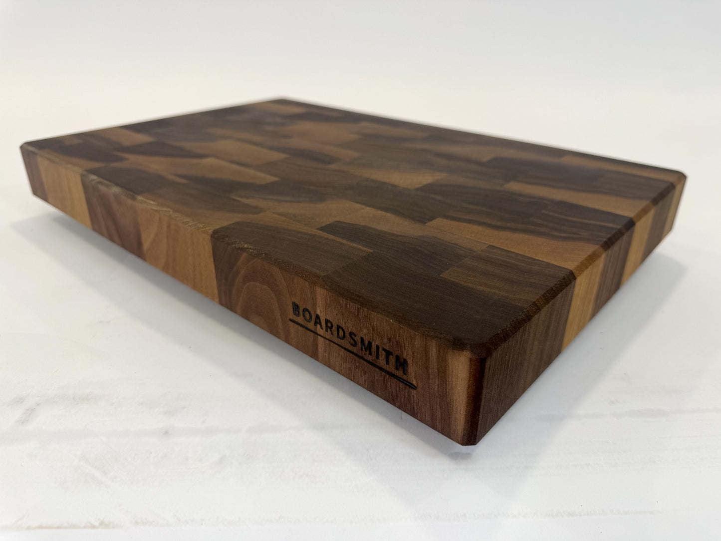 496 Walnut 18" x 12" x 2"