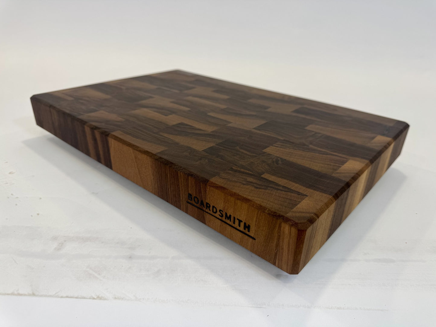 498 Walnut 18" x 12" x 2"