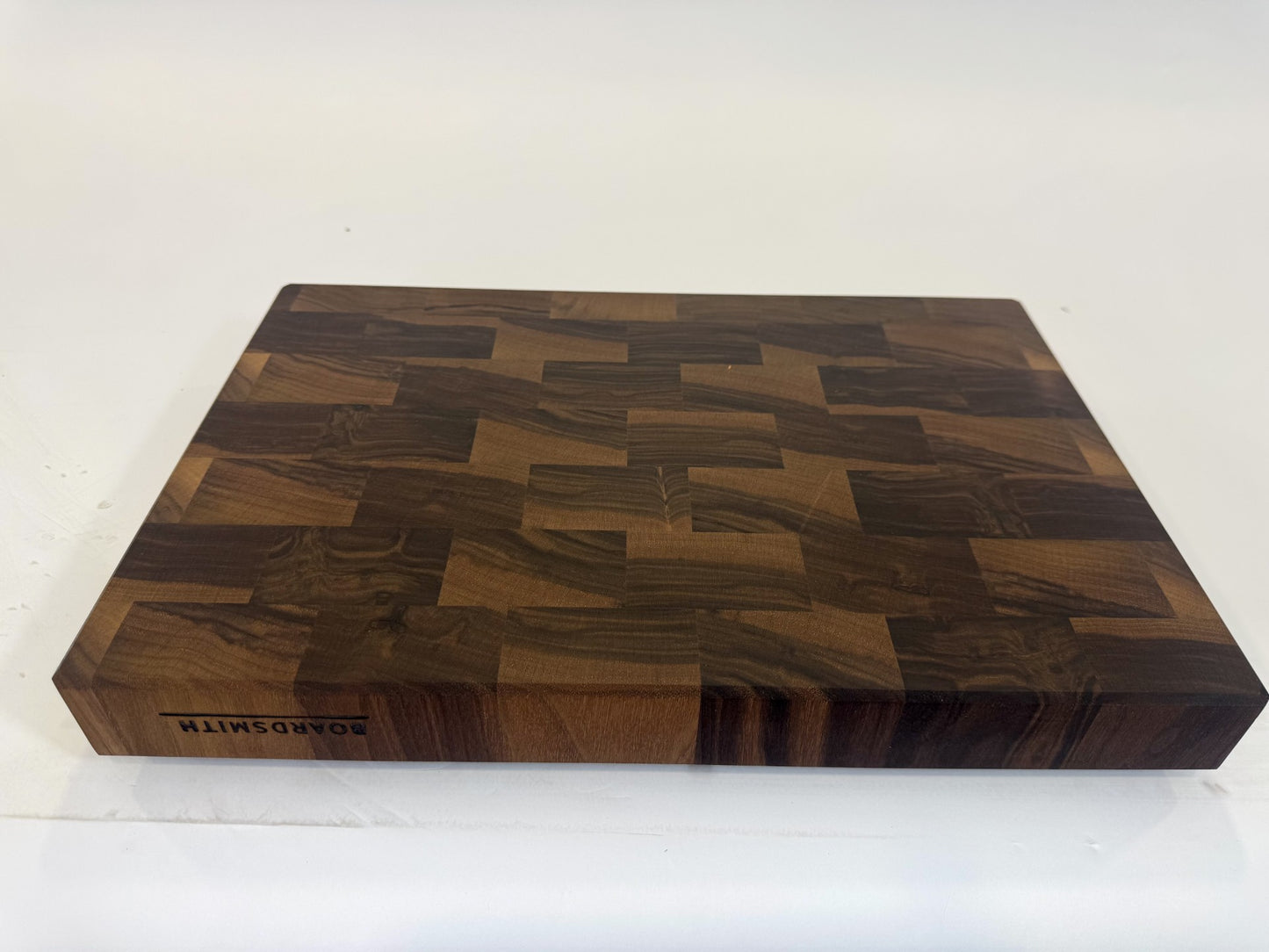 498 Walnut 18" x 12" x 2"