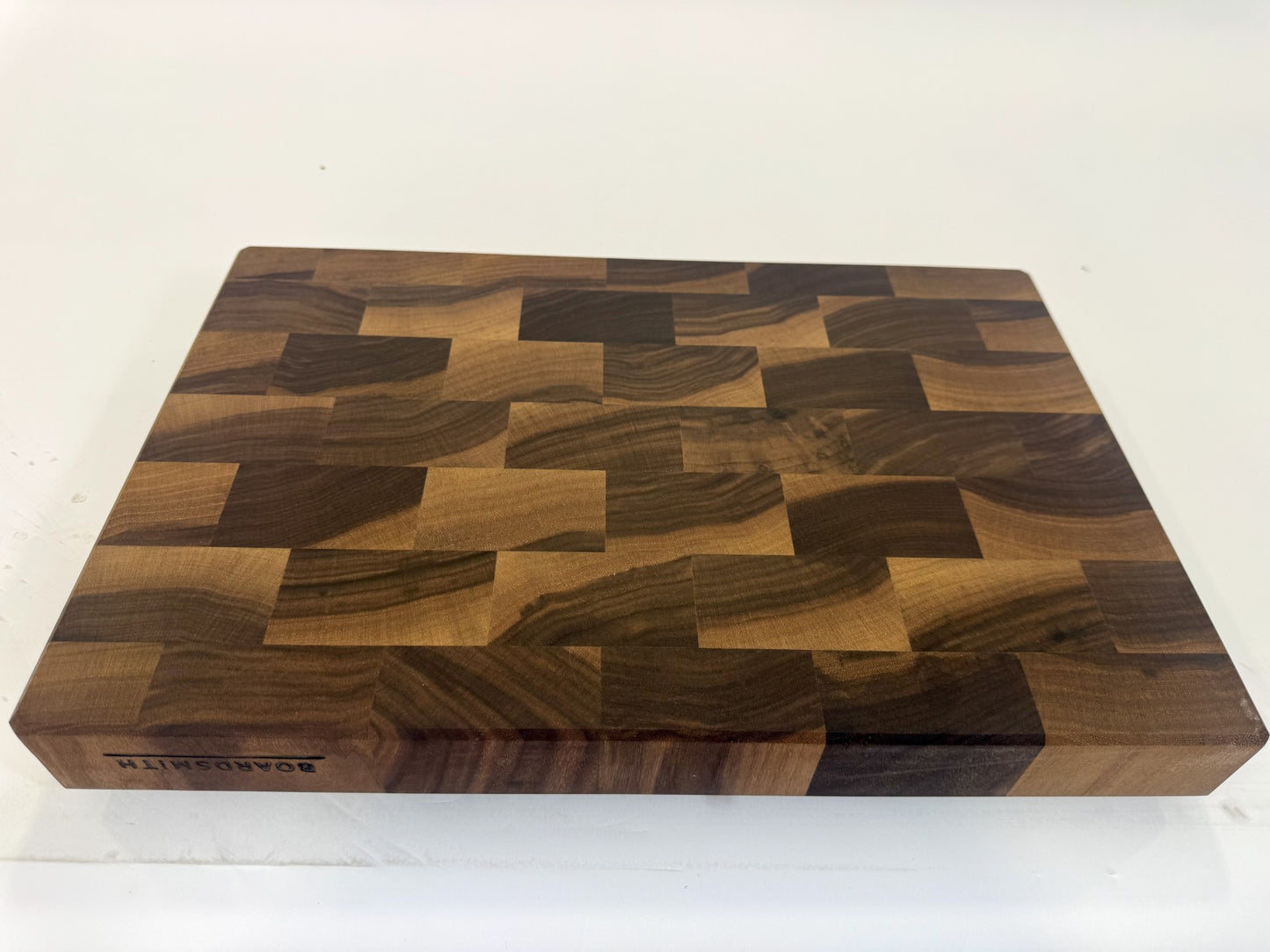 499 Walnut 18" x 12" x 2"