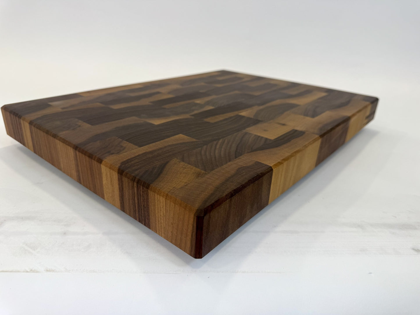502 Walnut 22" x 16" x 2"