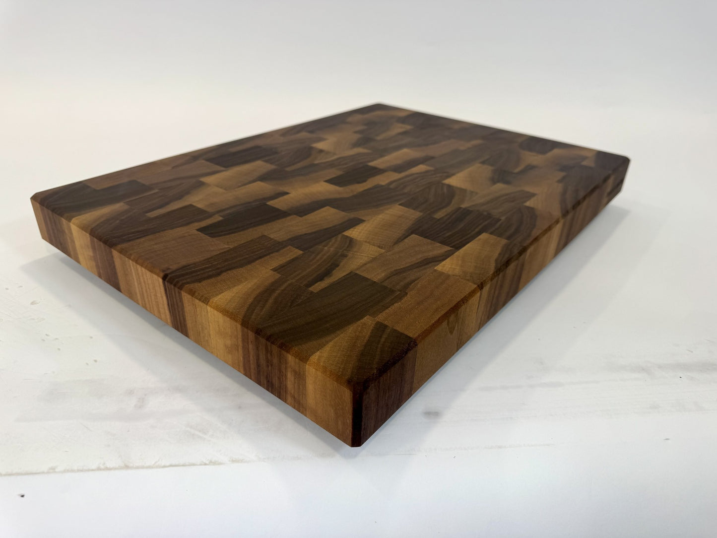 503 Walnut 22" x 16" x 2"