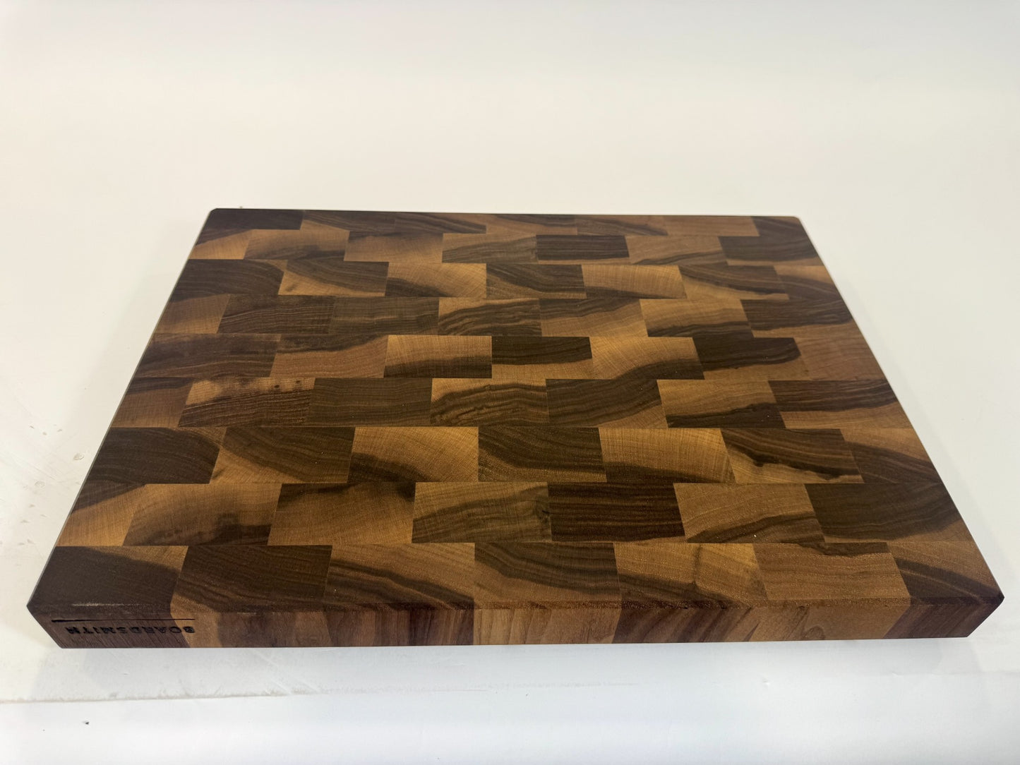 503 Walnut 22" x 16" x 2"