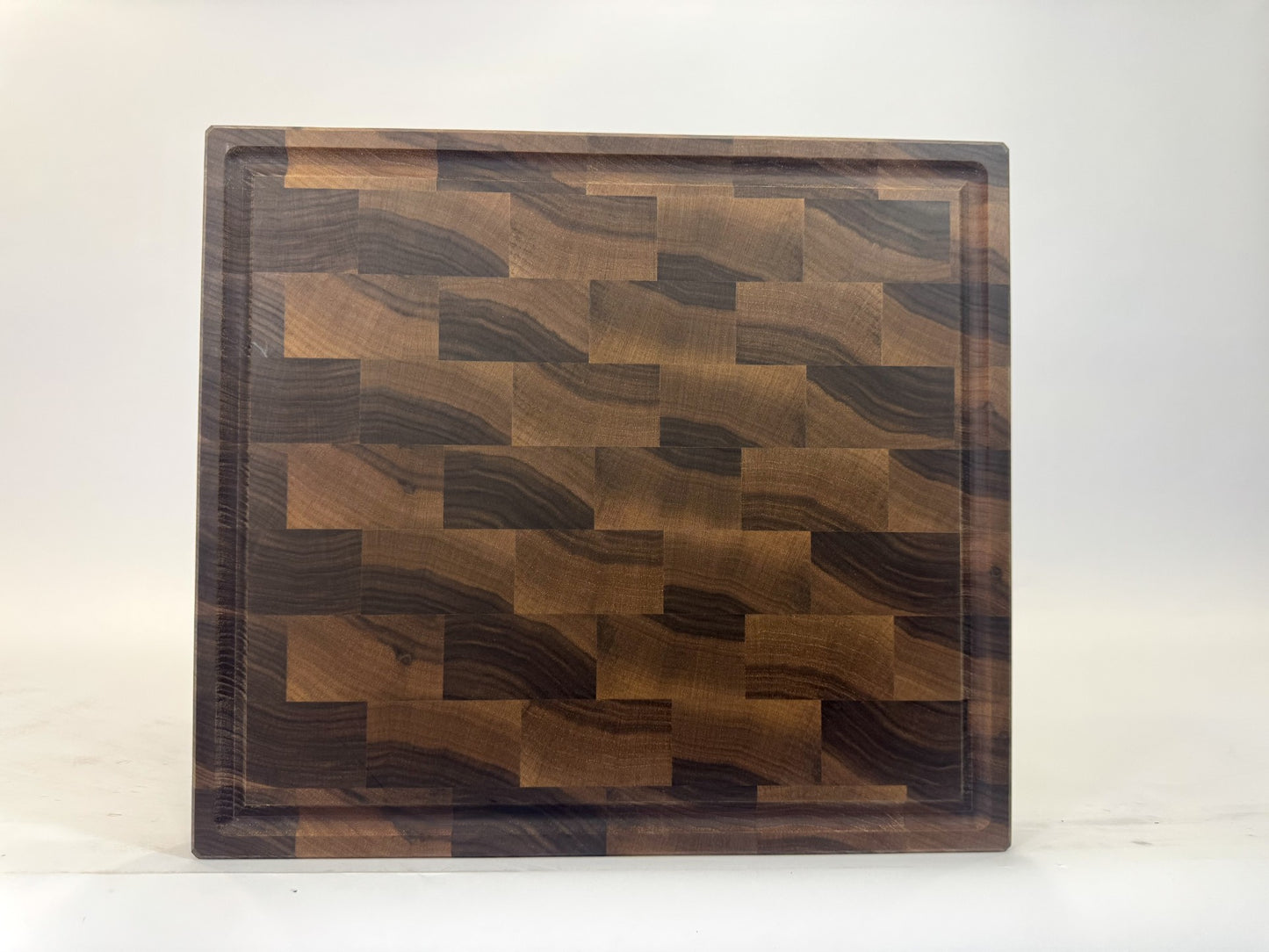 504 Walnut 18" x 16" x 2" One Off with Perimeter Groove