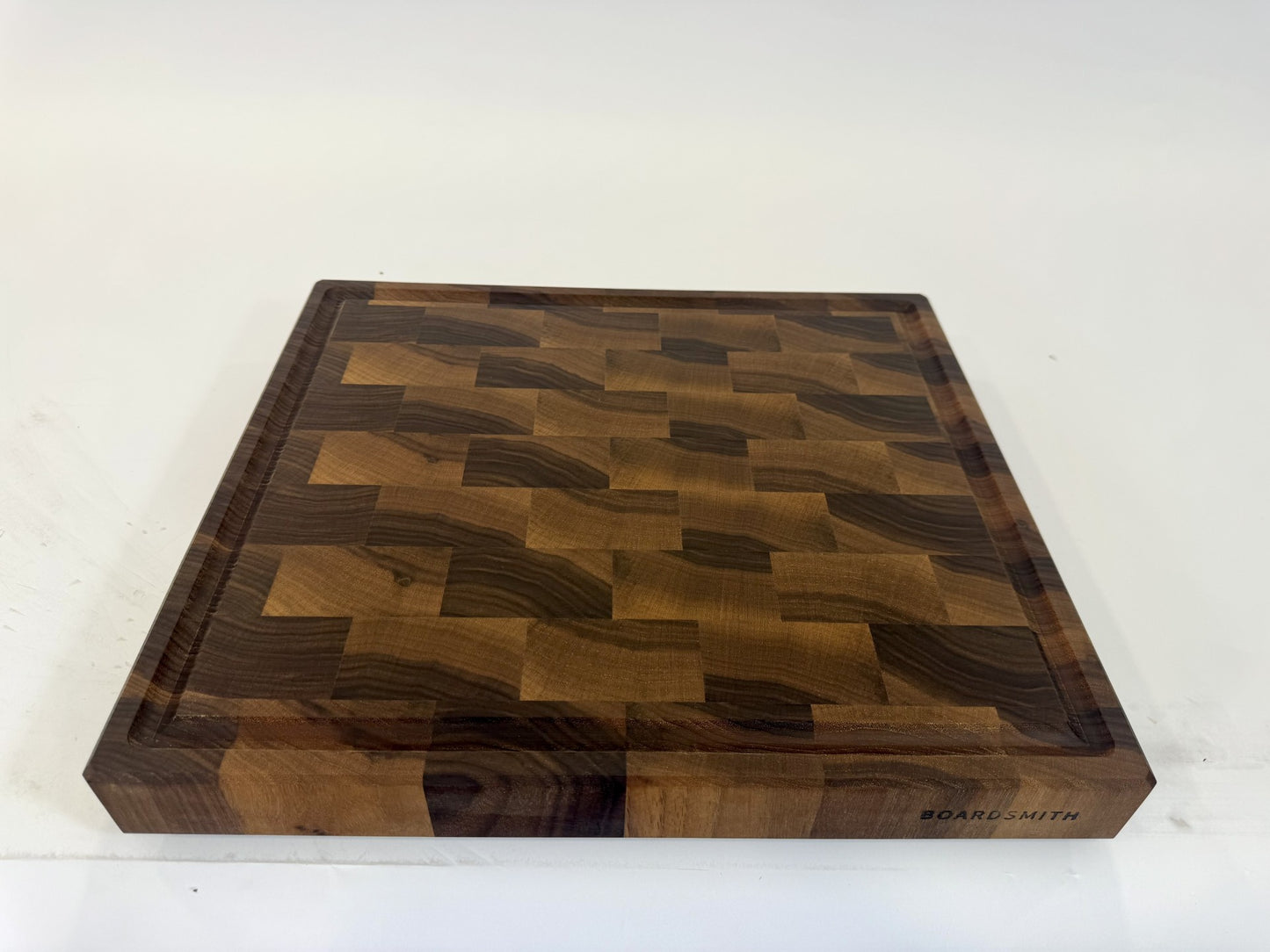 504 Walnut 18" x 16" x 2" One Off with Perimeter Groove