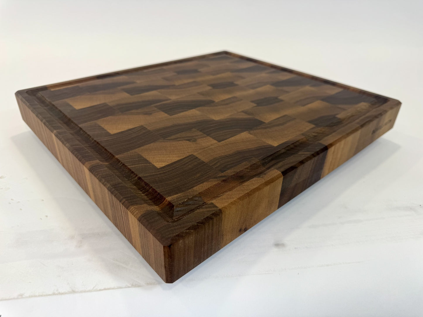 504 Walnut 18" x 16" x 2" One Off with Perimeter Groove